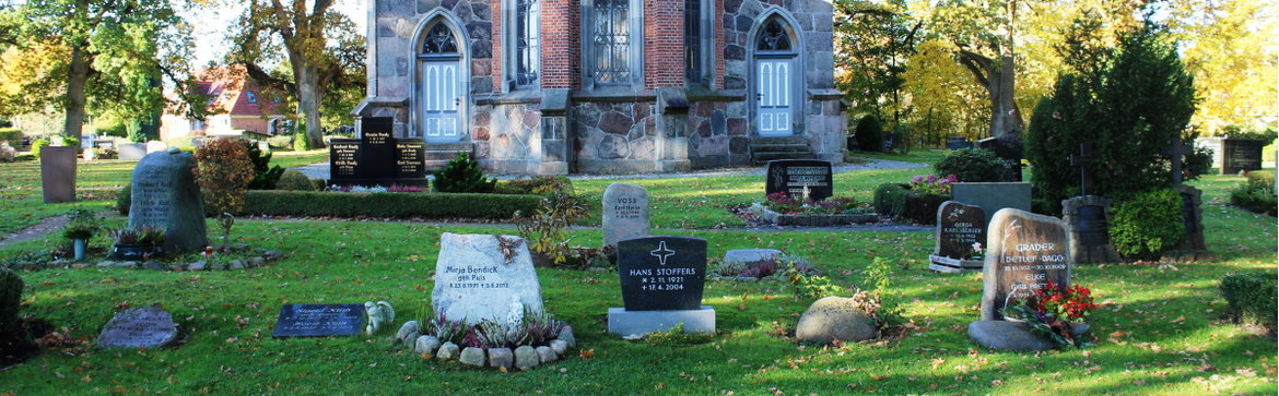 Friedhof Grabstein St. Marienkirche Basthorst