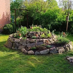 Pastoratsgarten Kräuterschnecke