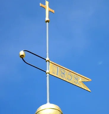 Die Wetterfahne der St.-Marien-Kirche Basthorst