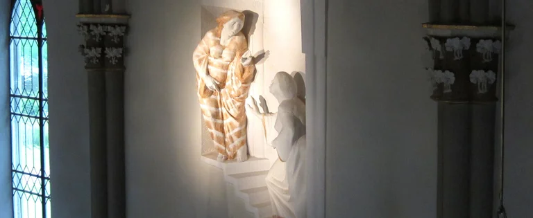 Wandskulpturen in der St.-Marien-Kirche Basthorst
